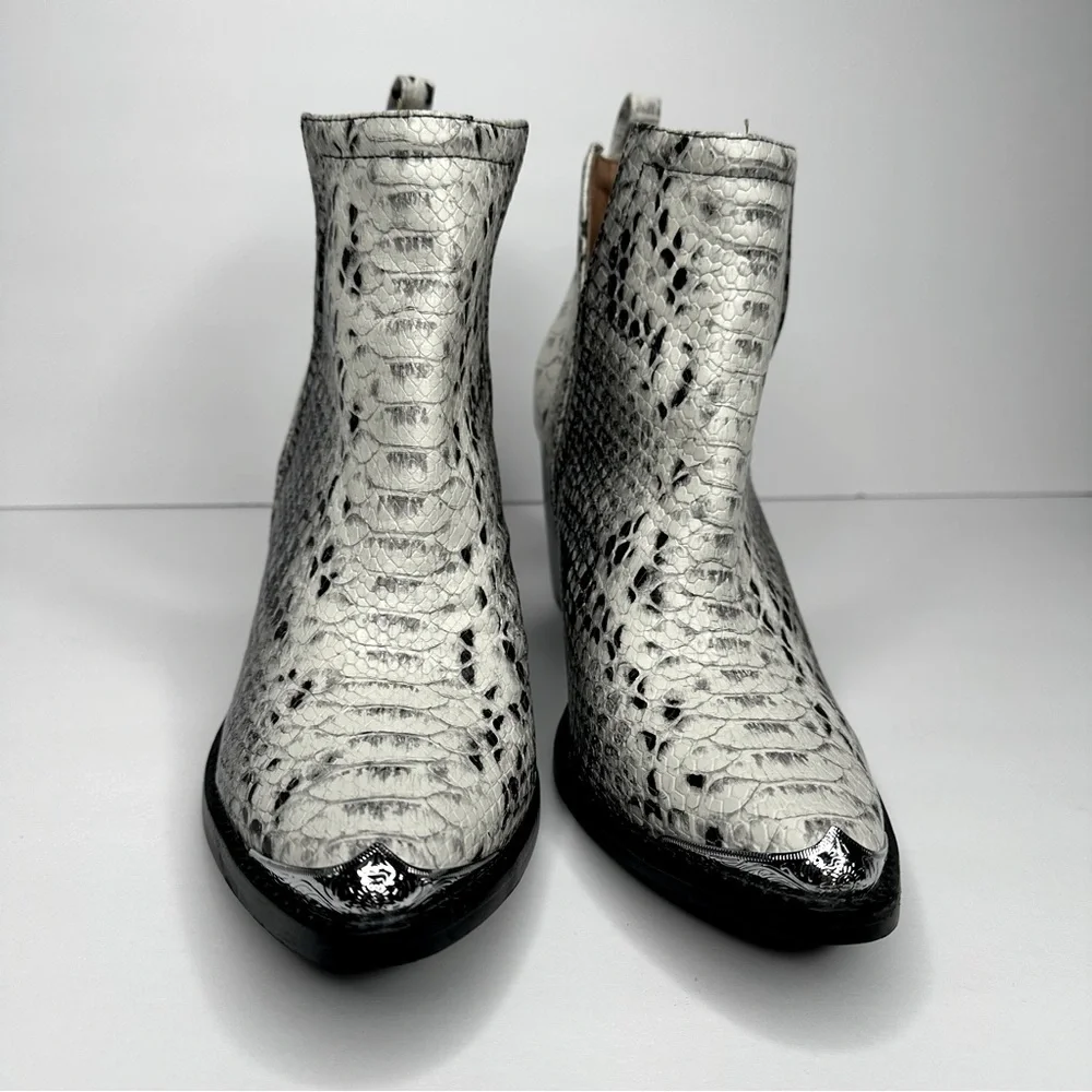 Jeffrey Campbell Cromwell Pointed Snake Python Cut-Out Leather Ankle Booties Sz8 - Picture 2 of 9